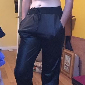 Black shosho Sweatpants